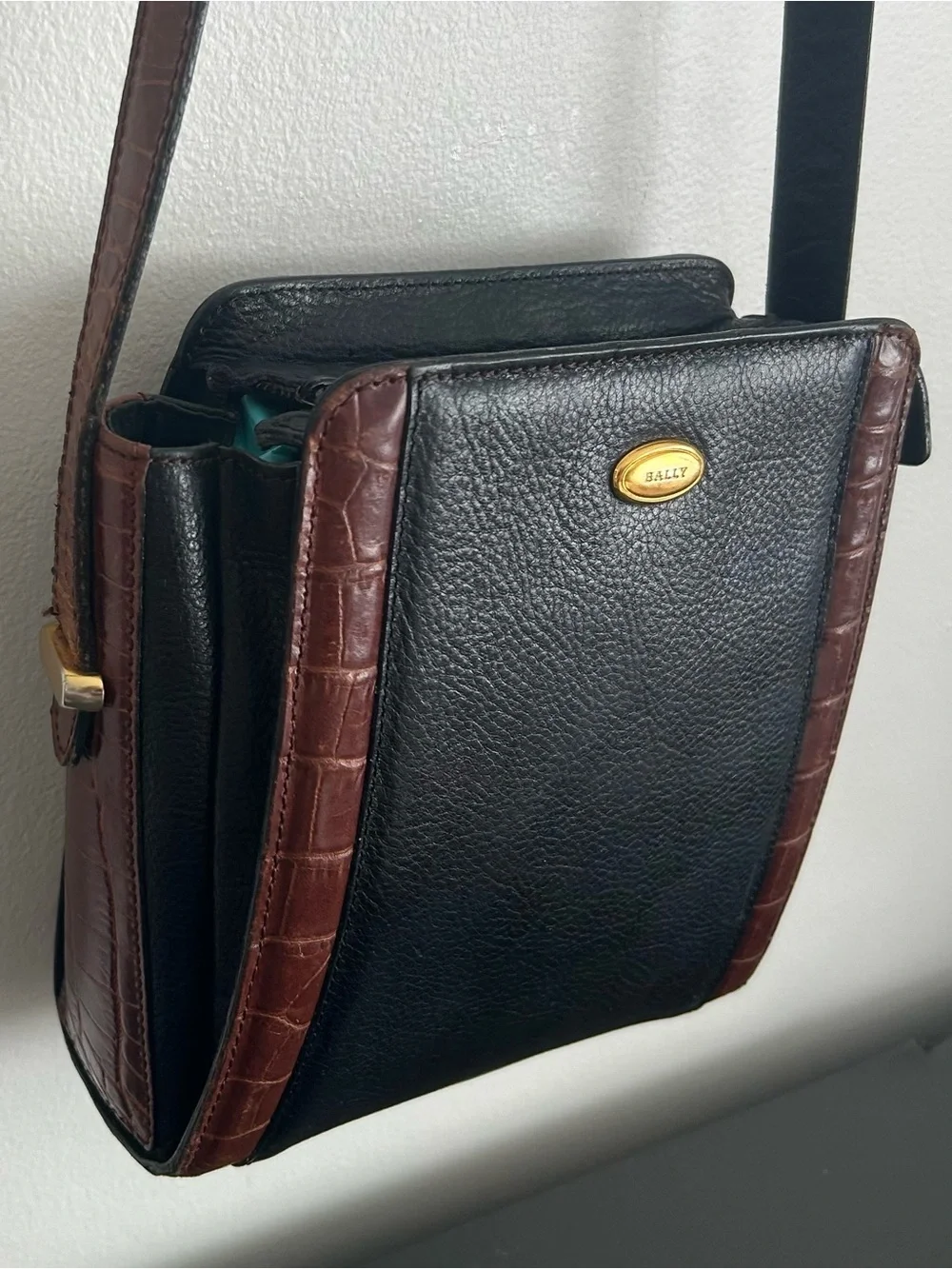Bally Black Brown croc embossed Leather Crossbody Shoulder Bag